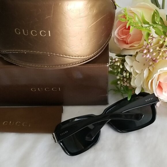 Authentic Gucci sunglasses - Picture 1 of 9